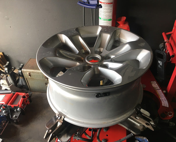Professional Tire Install/Balance $15.00 Per Tire